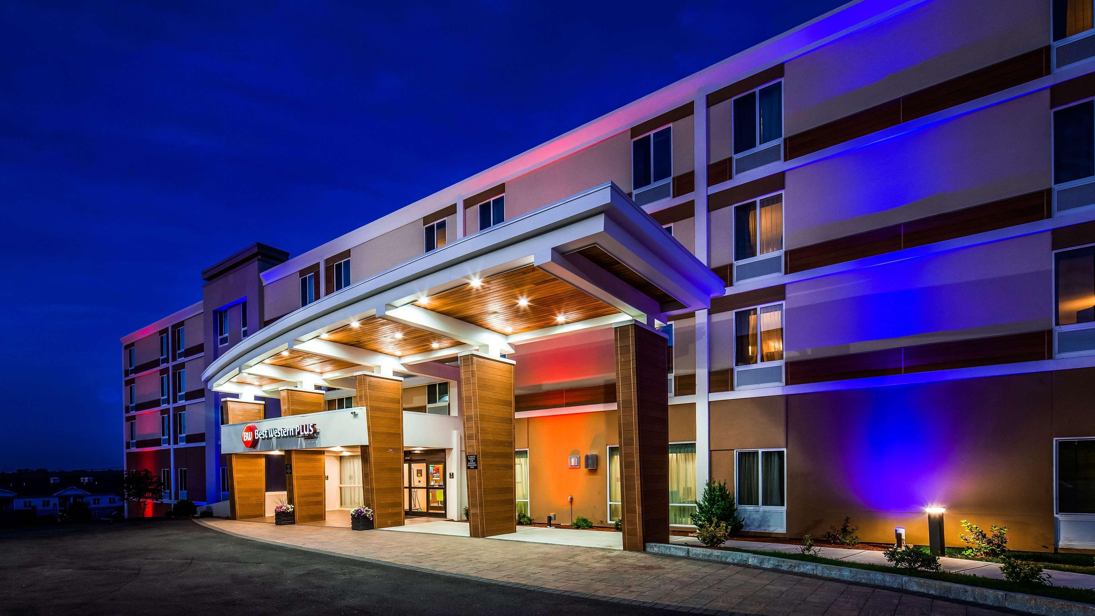 Best Western Plus North Shore Hotel Danvers Exterior photo