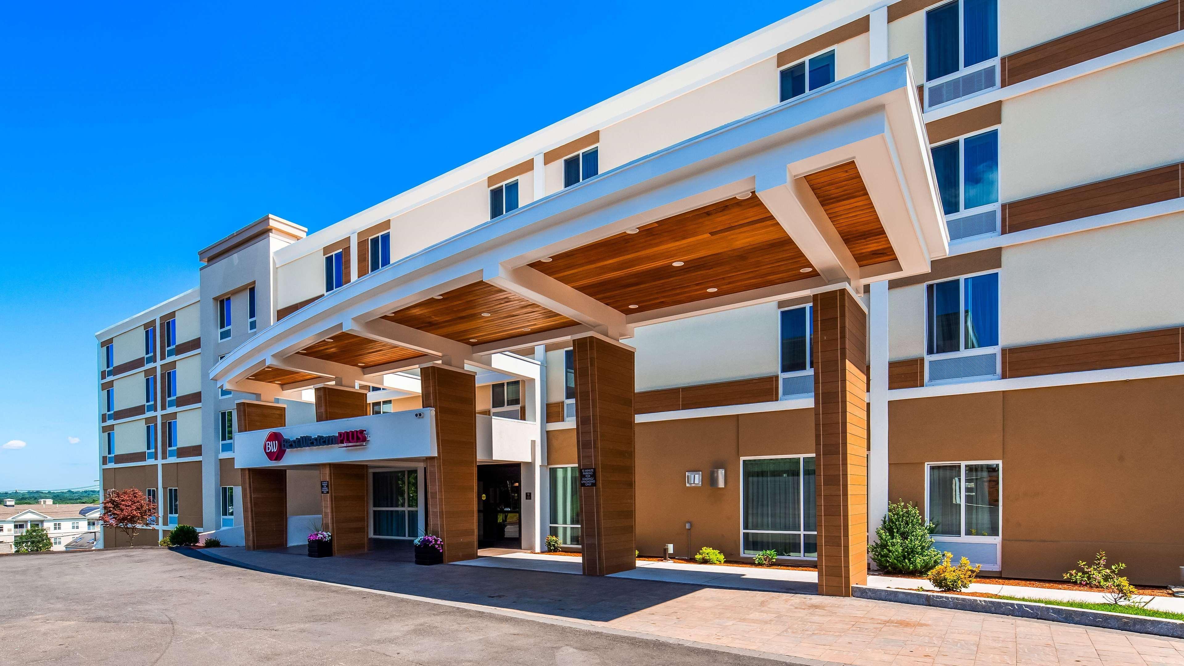 Best Western Plus North Shore Hotel Danvers Exterior photo