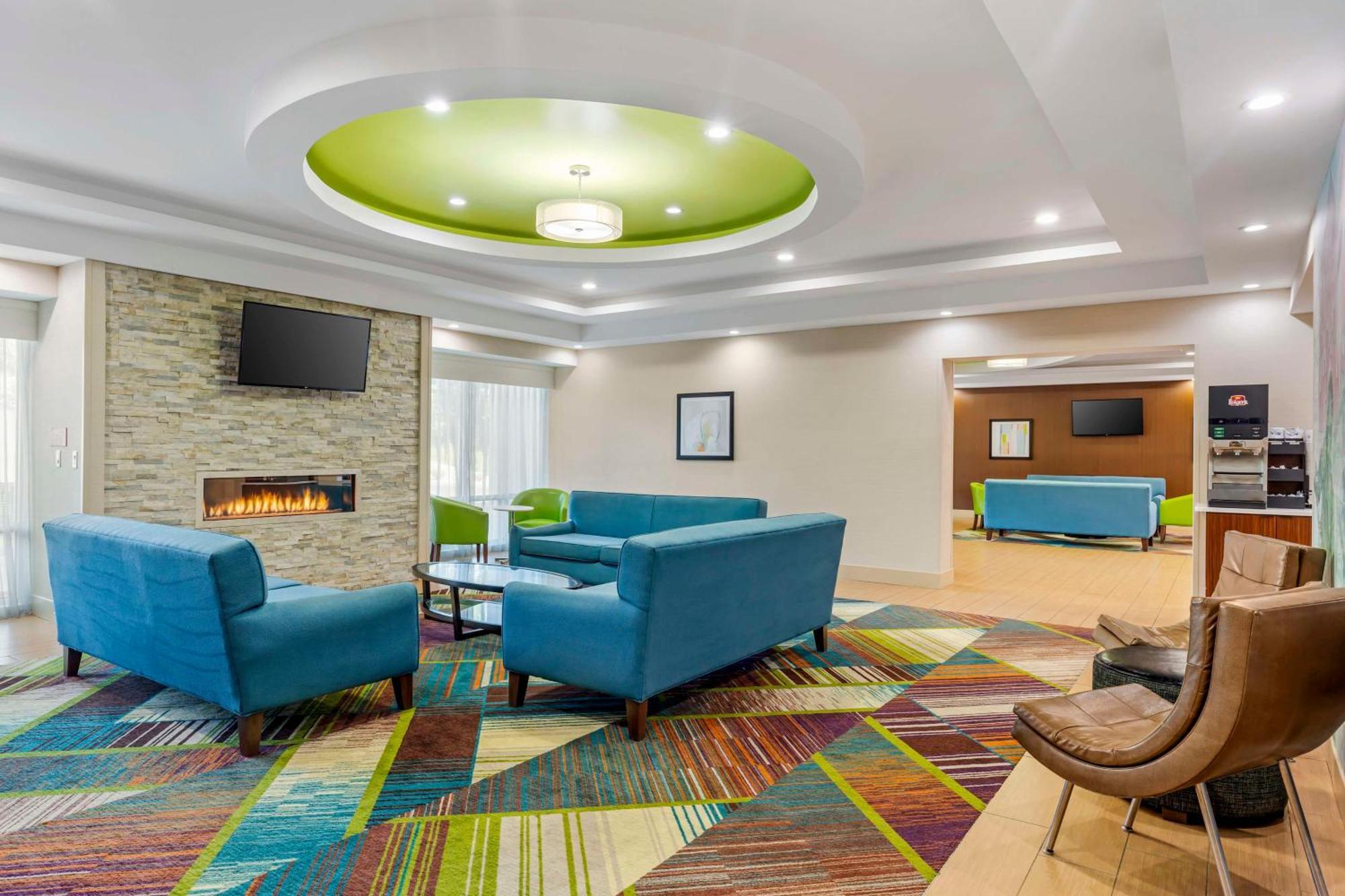 Best Western Plus North Shore Hotel Danvers Exterior photo