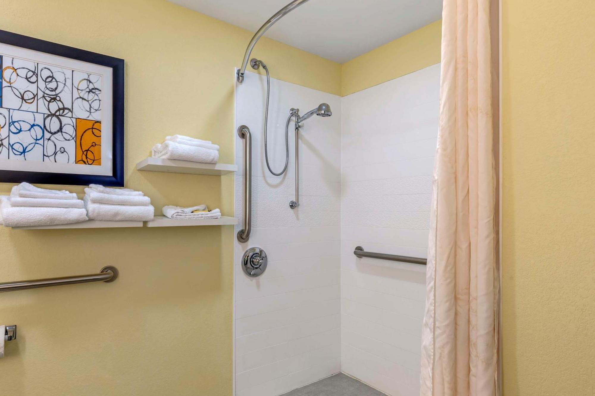 Best Western Plus North Shore Hotel Danvers Exterior photo