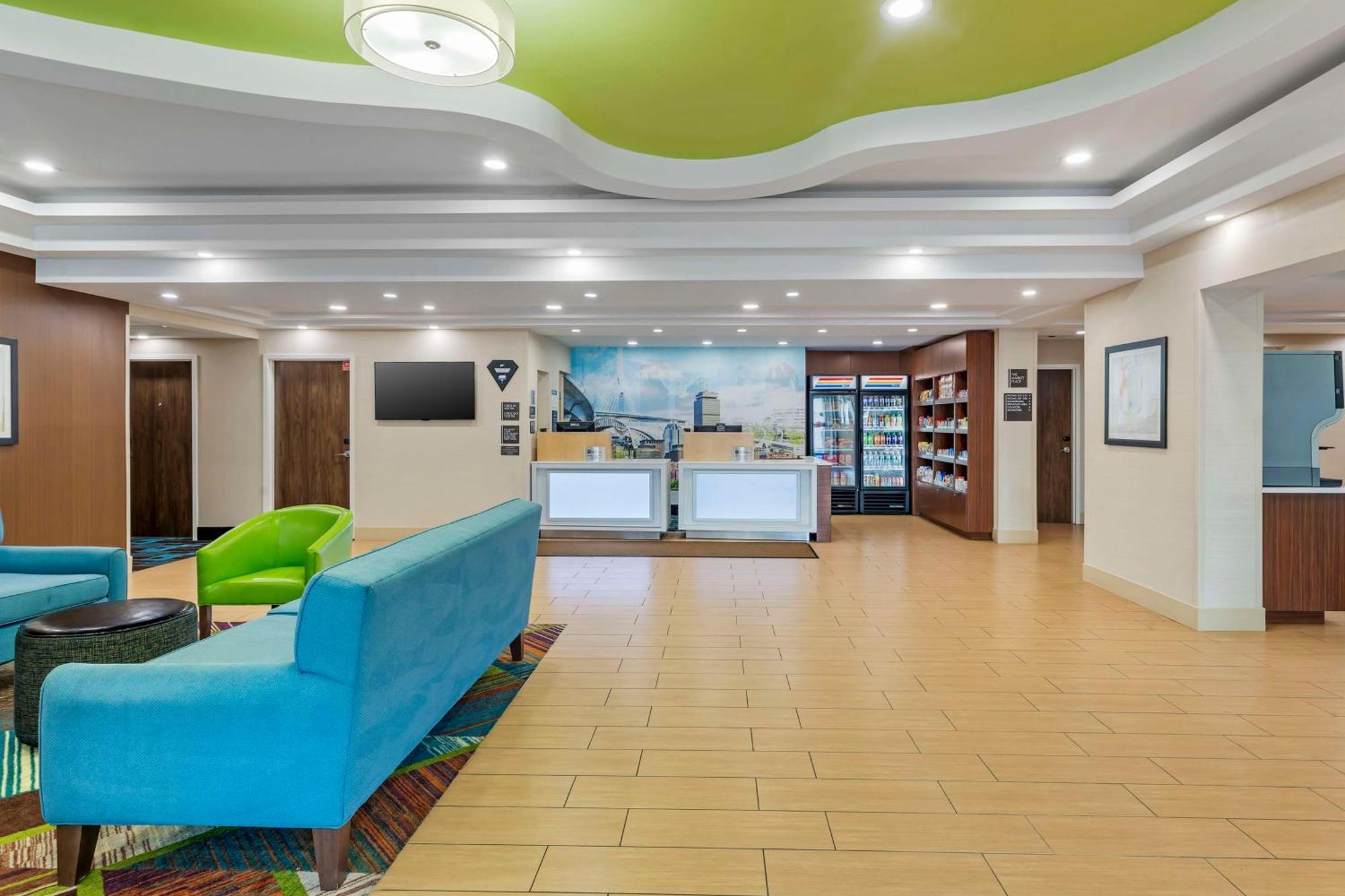 Best Western Plus North Shore Hotel Danvers Exterior photo