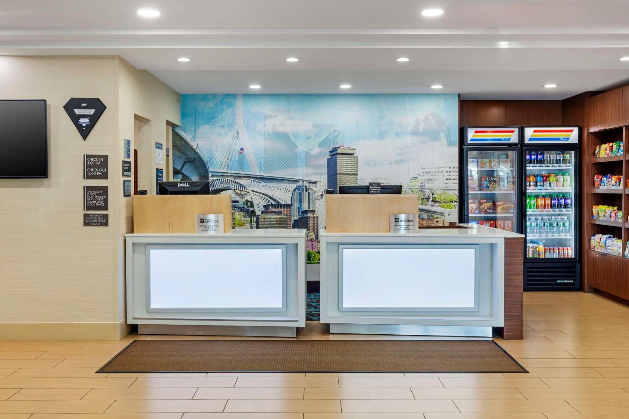 Best Western Plus North Shore Hotel Danvers Exterior photo
