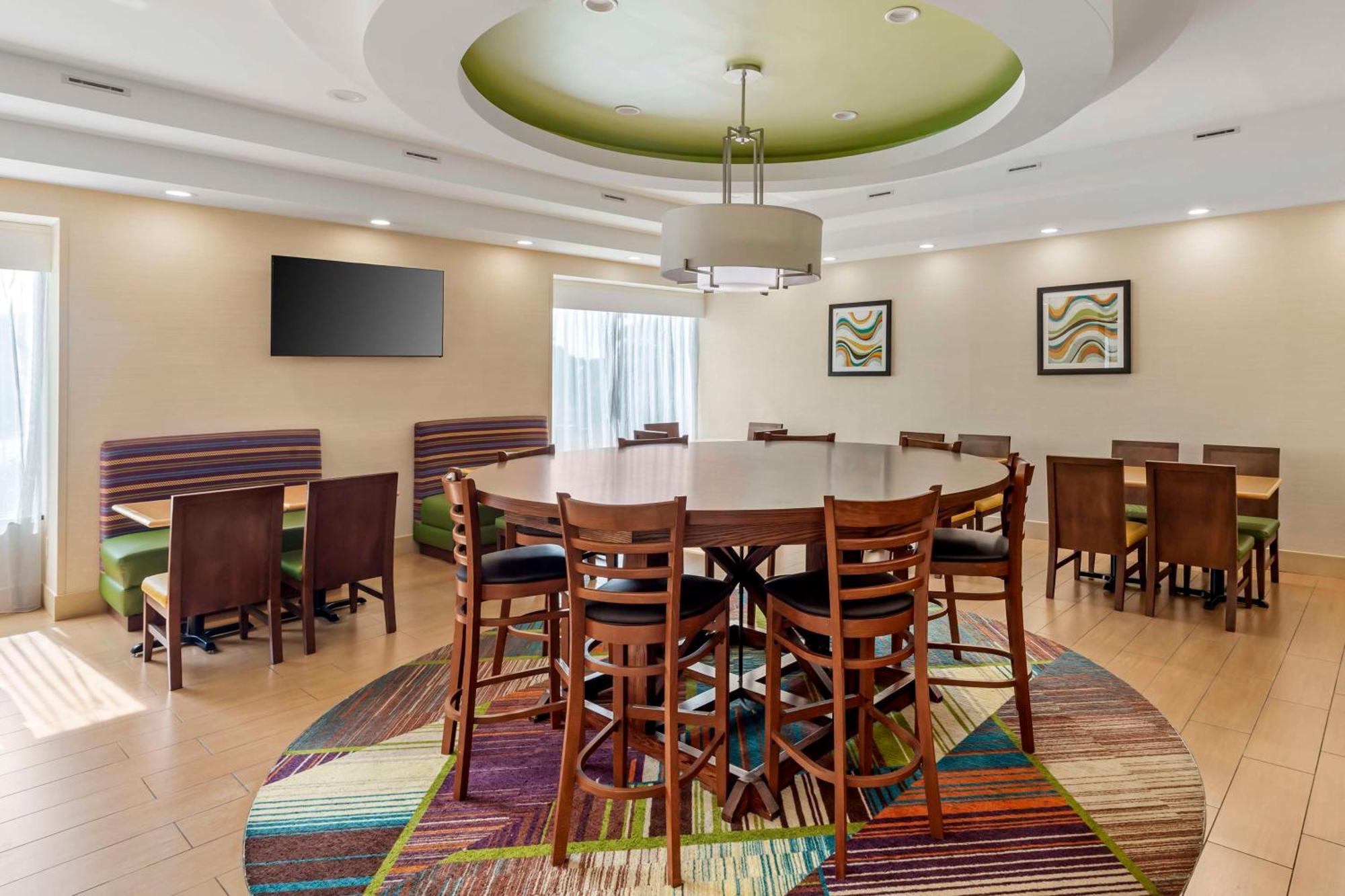 Best Western Plus North Shore Hotel Danvers Exterior photo