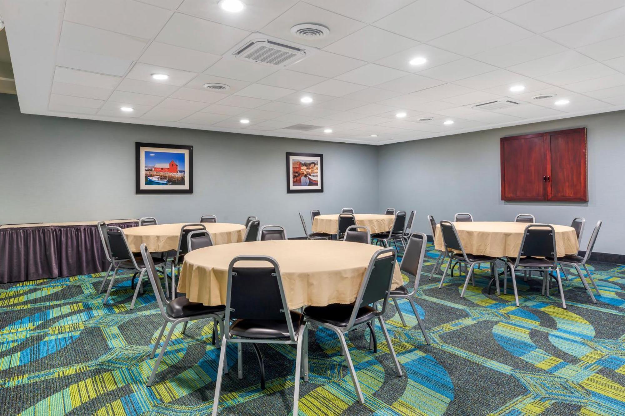 Best Western Plus North Shore Hotel Danvers Exterior photo
