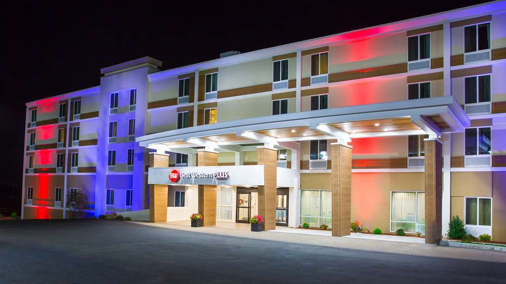 Best Western Plus North Shore Hotel Danvers Exterior photo