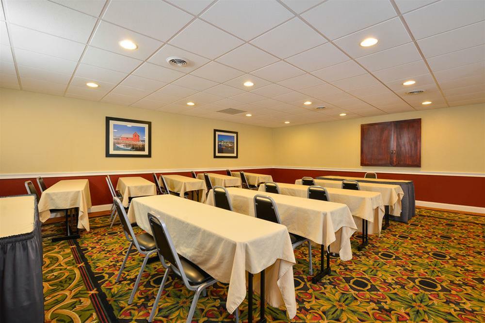 Best Western Plus North Shore Hotel Danvers Exterior photo